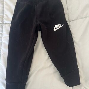 Nike Kids Toddler Black Jogger Pants size 2T